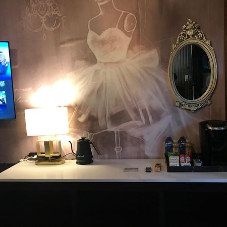 Style Basement Apartment Vancouver Bagian luar foto